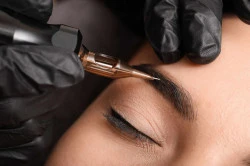 Maquillage permanent  à Paris 16e